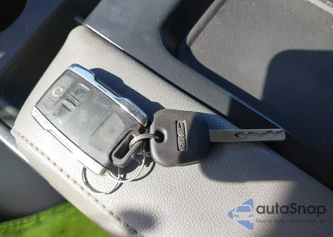 2015 GMC Sierra 1500 z USA, uszkodzony, nr VIN 1GTV2TEH6FZ422844